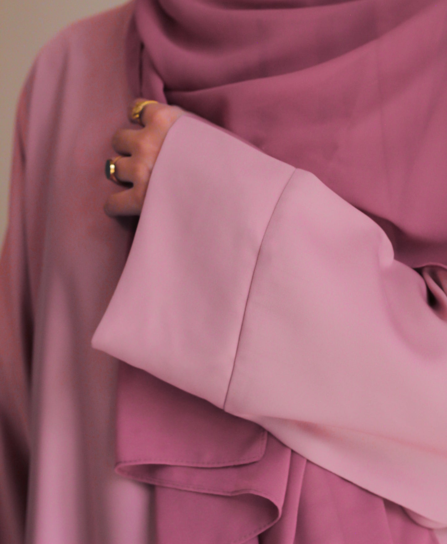 Staple Thobe Abaya- Powder Pink