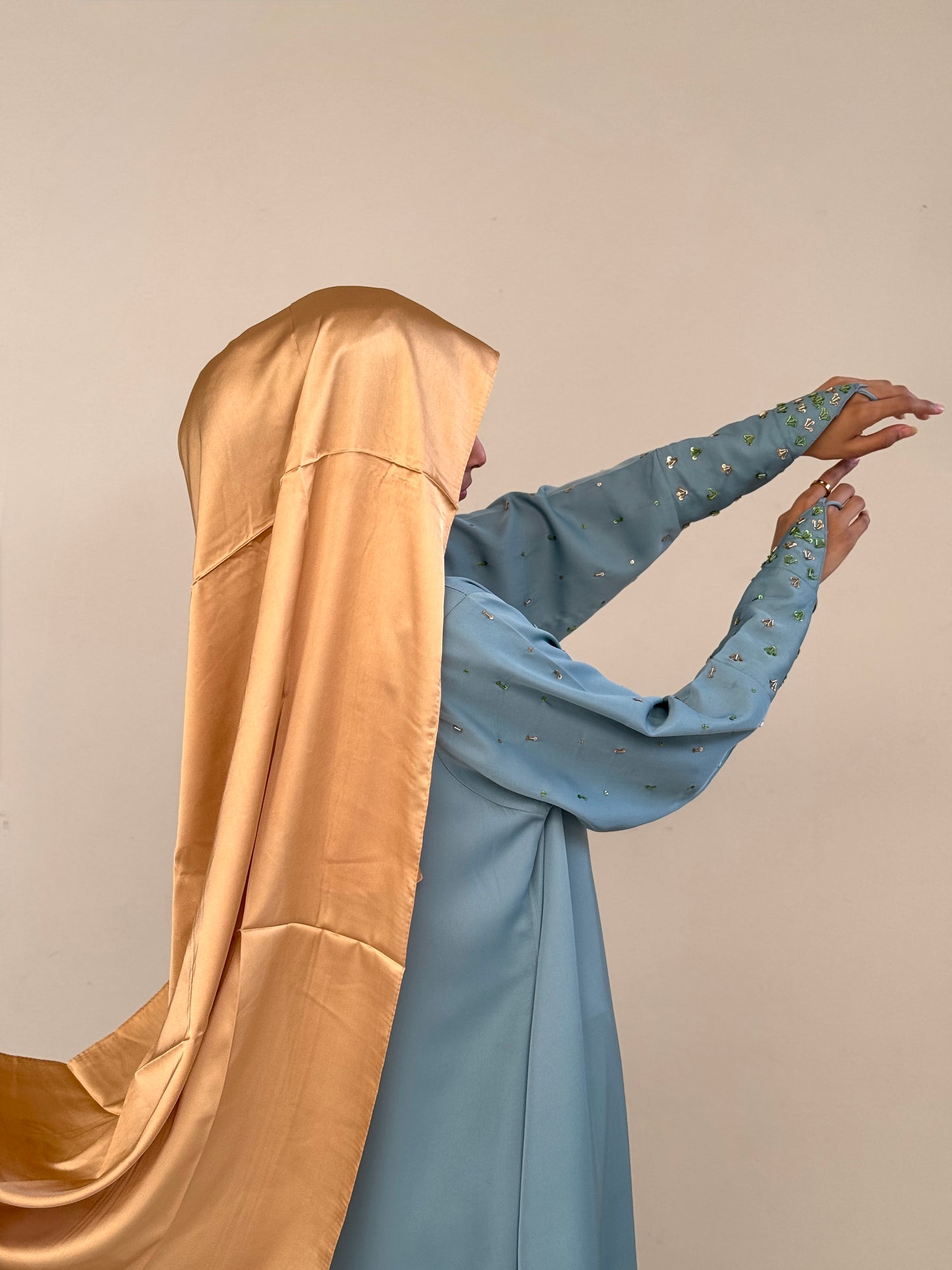 Nazneen Abaya- Delicate Hues