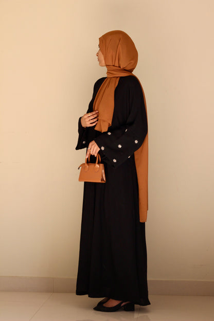 Black Daisies Abaya