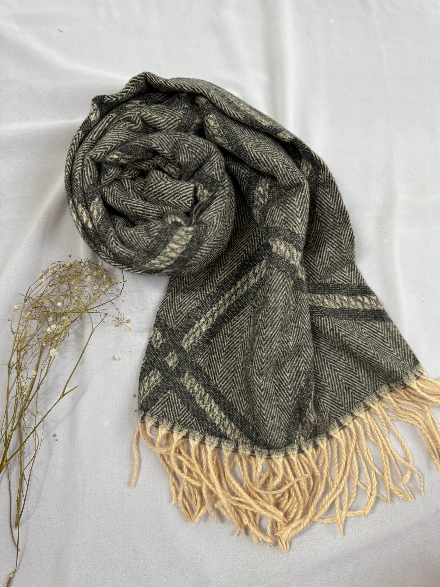 Woolen Pashmina-Criss Cross Print- Black Oat