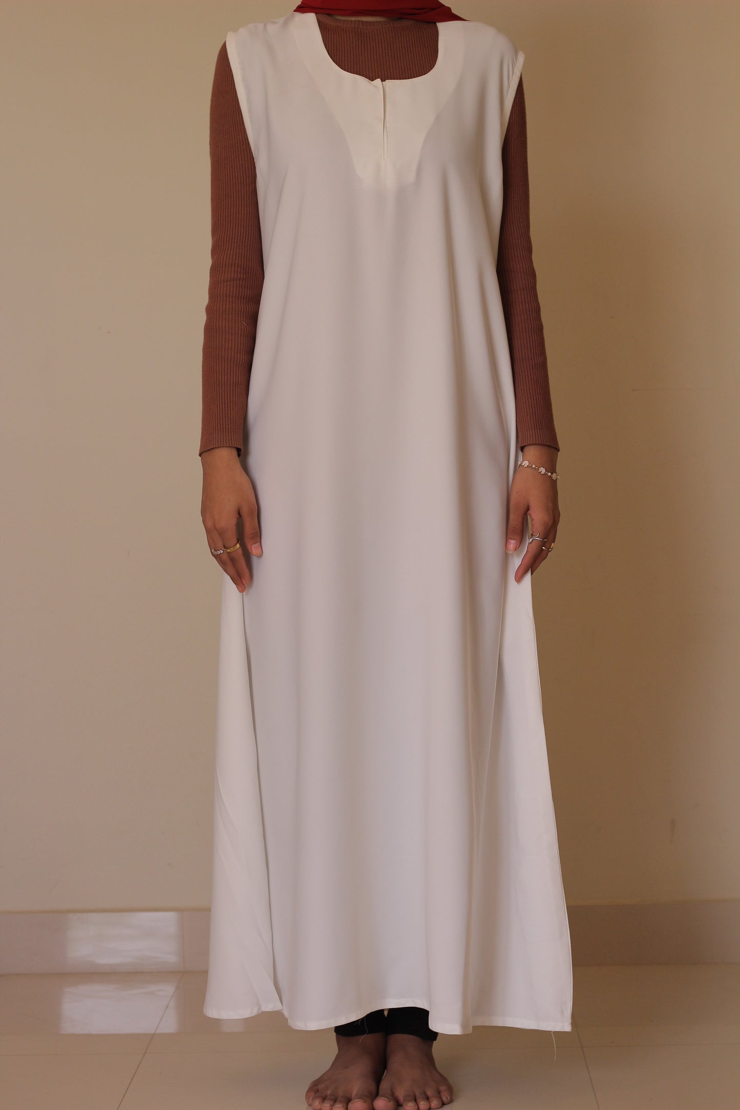 Sleeveless Abaya Inner- Pearl White