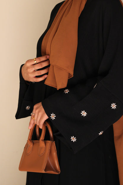 Black Daisies Abaya