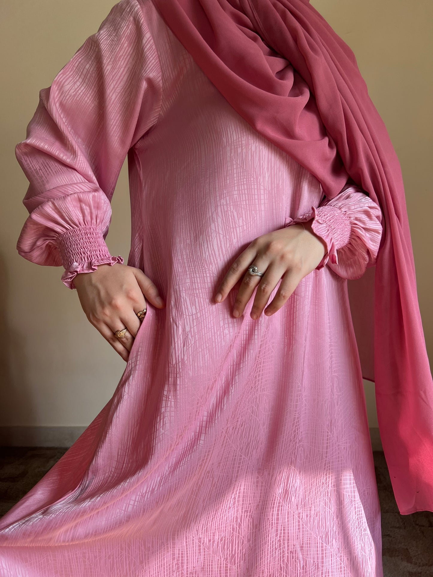 Blush Pink- Self Print Sheen Nida Abaya